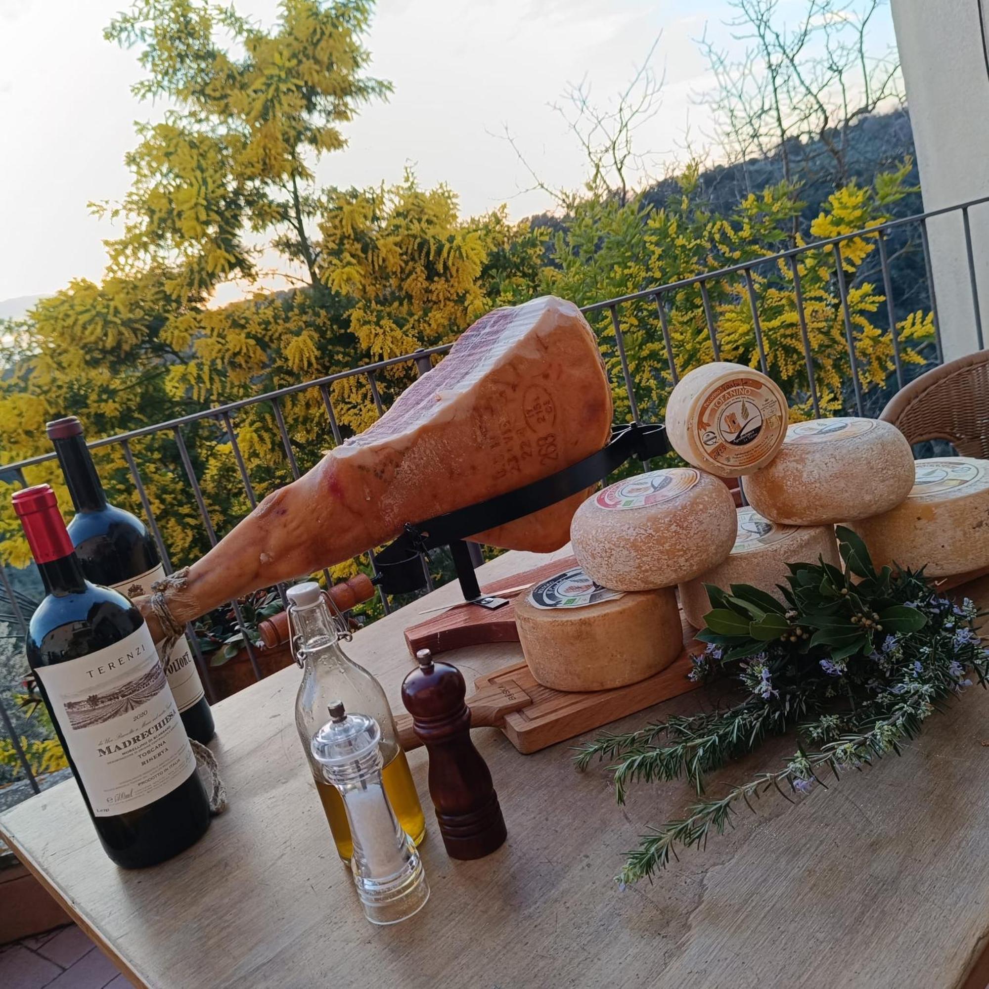 Ghigo La Locanda Di Torquato Montorgiali エクステリア 写真